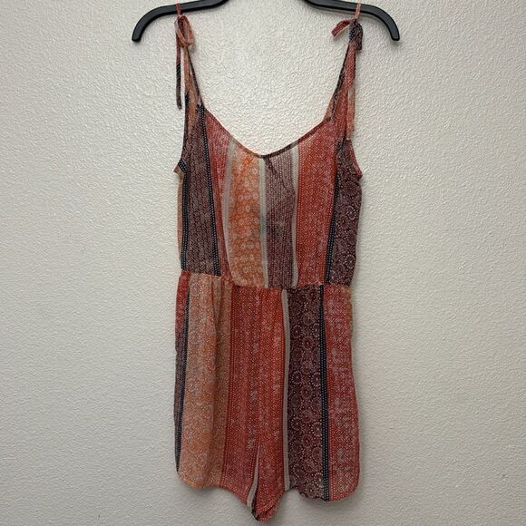 BCBGMAXAZRIA Sheer Romper Size Small - Picture 1 of 5